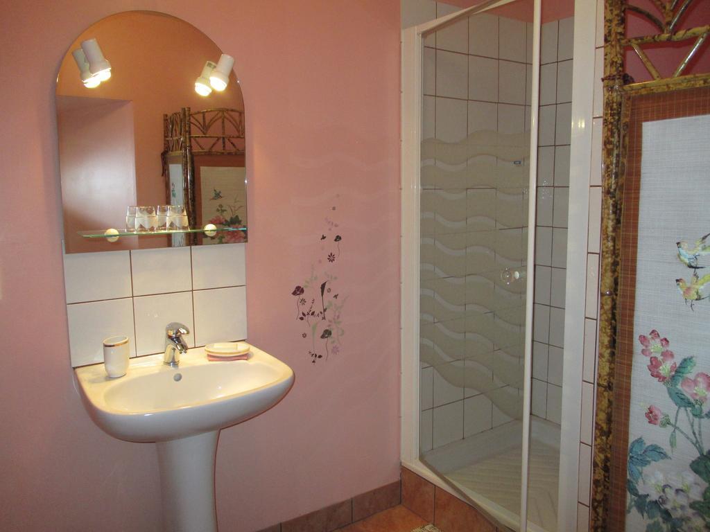 Bed and Breakfast Les Sources Poilley  Екстер'єр фото