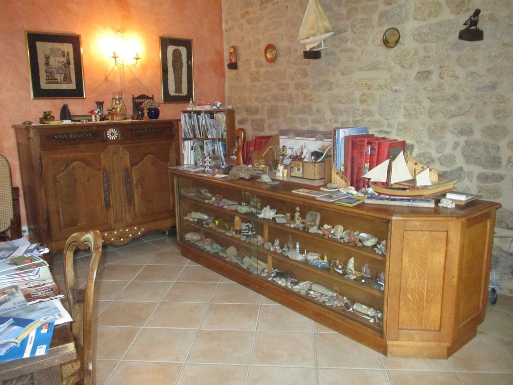 Bed and Breakfast Les Sources Poilley  Екстер'єр фото