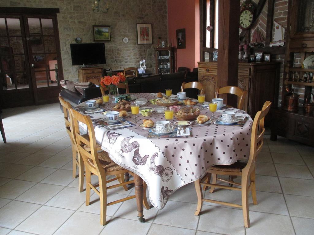 Bed and Breakfast Les Sources Poilley  Екстер'єр фото