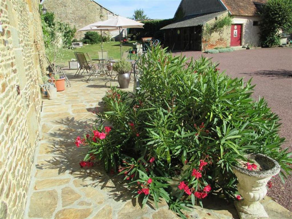 Bed and Breakfast Les Sources Poilley  Екстер'єр фото